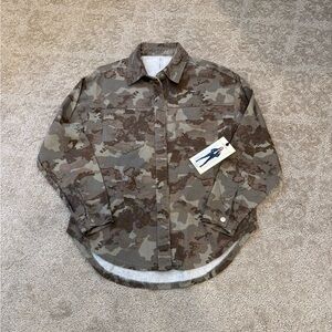 NWT Womans Camouflage Button-Up Shirt Jacket - Camo
